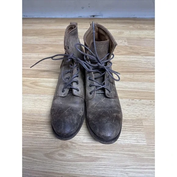 Frye CarsonBoots Women 9.5 B Lace Up Brown Leather Combat 6595